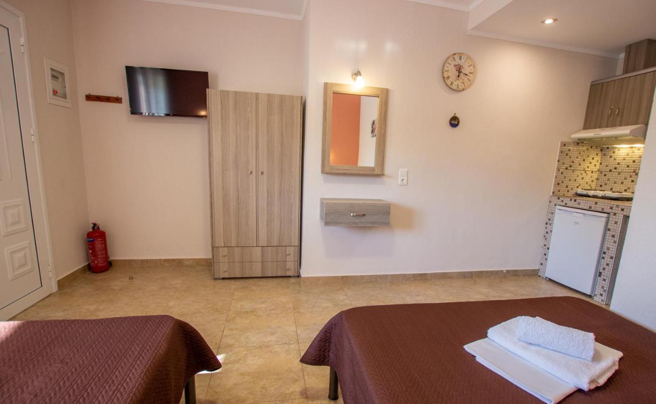 Babis House Apartment Nea Vrasna Luaran gambar